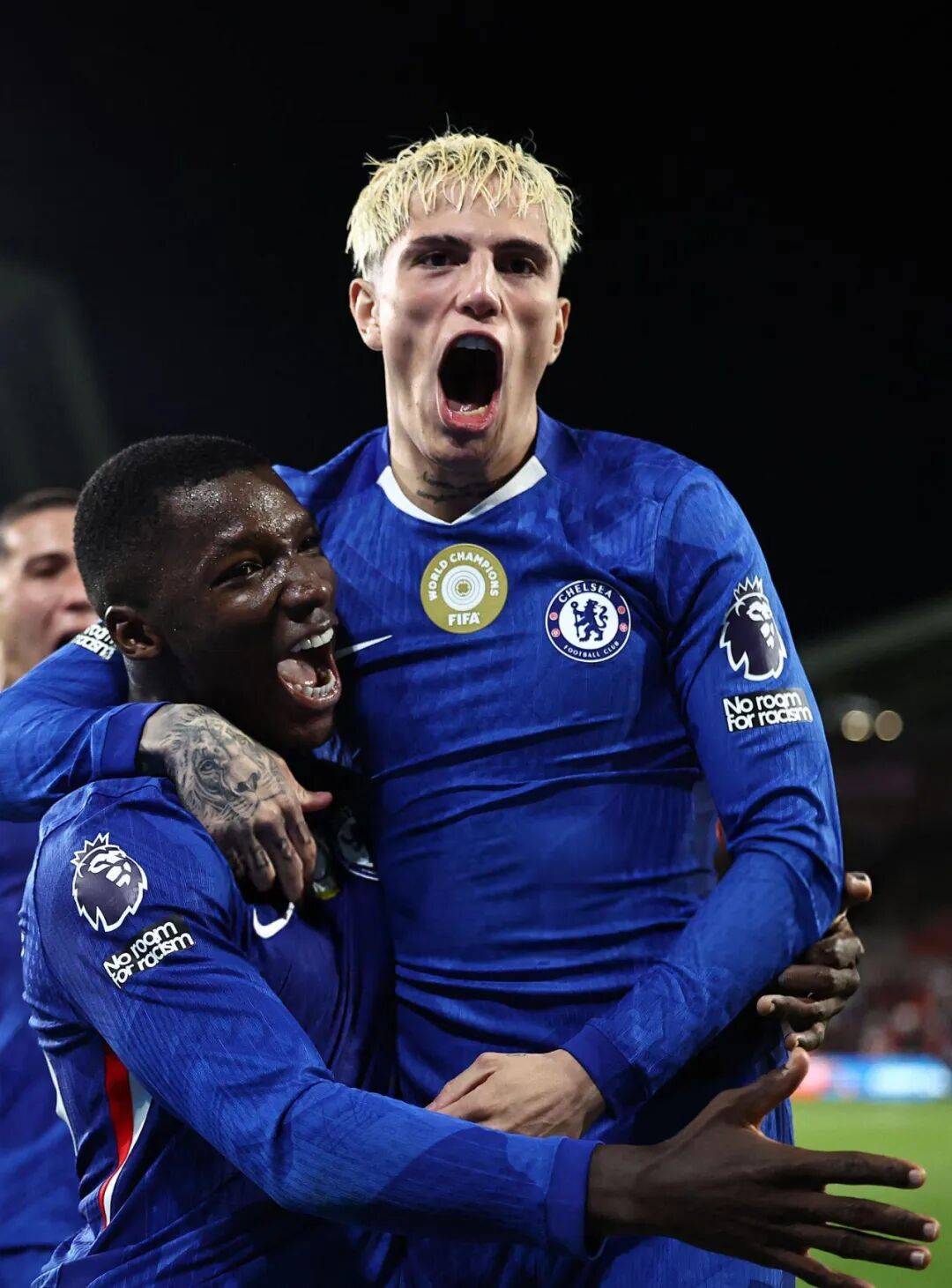 爱游戏-包含赛地聚焦——法甲加时末段热度飙升；那不勒斯单刀错失；底气十足；资深球员宣示担当的词条